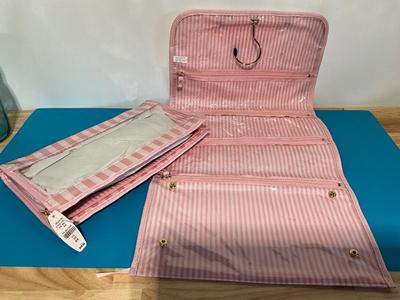 Victoria Secret travel bag w/2 pillows