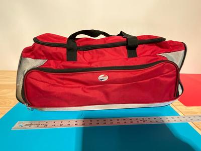 American Tourister travel bag w/with wheels