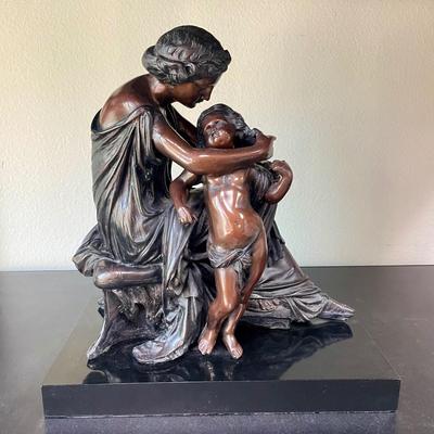 Bronze-look Resin Mantle Sculpture Statue Figure Madonna Cherub