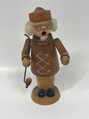 Nutcracker-Style Christmas Wood Figurine with Long Pipe