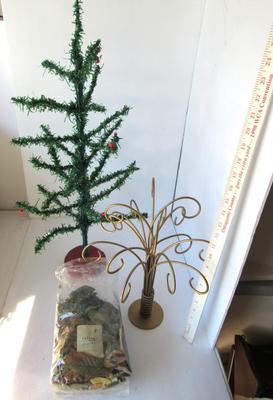 Small Christmas Tree, Ornament Holder, Potpourri