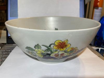 Vintage Mid-Century Hand Painted Floral Asian Porcelain Heavy Bowl 9.75" in Diameter in Good Preowned Condition as Pic'd.