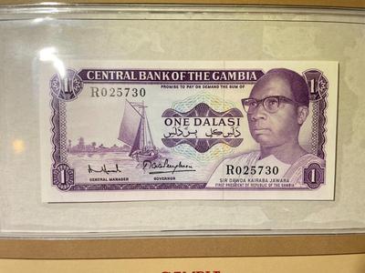Gambia 1 Dalasi Banknote/Currency in Uncirculated Condition by Fleetwood as Pictured.