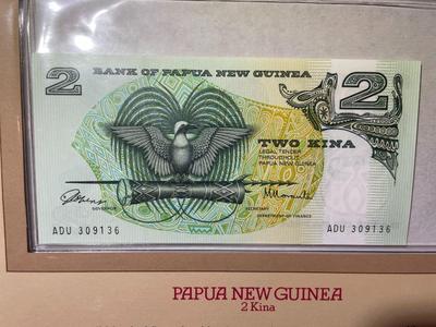 Papua New Guinea 2 Kina Banknote/Currency in Uncirculated Condition by Fleetwood as Pictured.