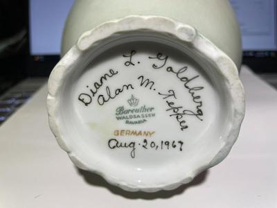 Vintage Bavarian Waldsassen Bareuther 9.5" Tall Hand Painted Vase by E. LEONARD in VG Preowned Condition as Pictured.
