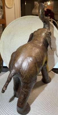 Vintage 14" x 14.25" Leather Elephant Figurine Home Decor Pre-owned from an Estate in Good Condition.