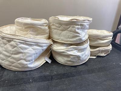 Set of dish protectors