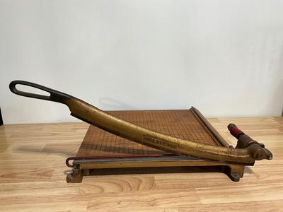 Vintage Ingento No.5 paper cutter