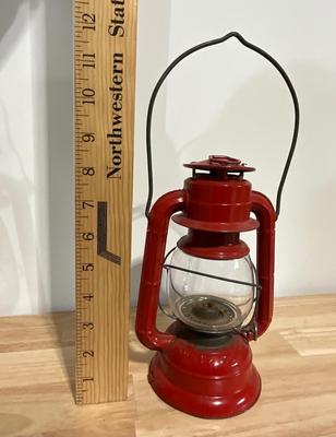 Red Kwang HWA Lantern & Red Dietz lantern