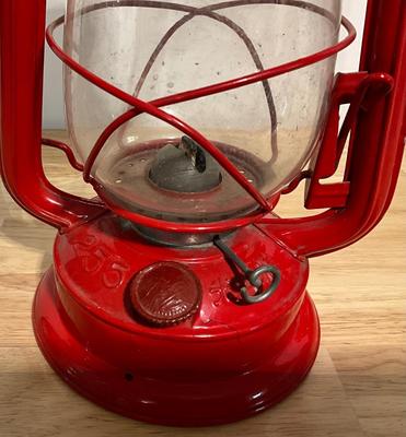 Red Kwang HWA Lantern & Red Dietz lantern