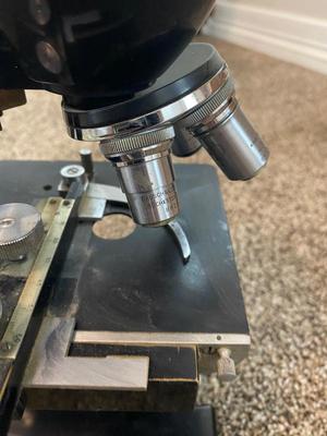 BOUSCH AND LOMB BINOCULAR MICROSCOPE WITH EXTERNAL LIGHT