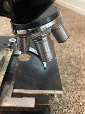 BOUSCH AND LOMB BINOCULAR MICROSCOPE WITH EXTERNAL LIGHT