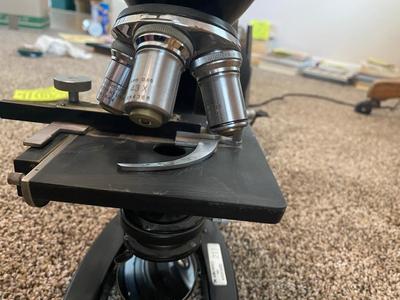BOUSCH AND LOMB BINOCULAR MICROSCOPE WITH EXTERNAL LIGHT
