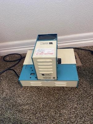 TRANSIDYNE GENERAL 2743 BIOLOGICAL DIFFUSION PLATE CALIBRATING VIEWER, BOUCH & LOMB MICROSCOPE AND SLIDE LIGHT