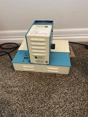 TRANSIDYNE GENERAL 2743 BIOLOGICAL DIFFUSION PLATE CALIBRATING VIEWER, BOUCH & LOMB MICROSCOPE AND SLIDE LIGHT