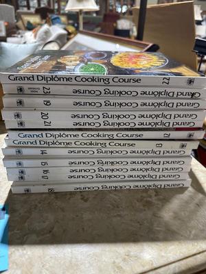 12 books Diplome cooking course