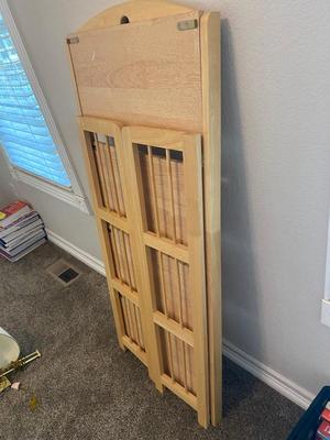 NICE FOLDING BOOKSHELF, WALL LAMP, AND NIFTY WALL HOOKS
