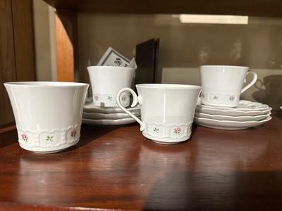 Franconia 4 cups and saucers