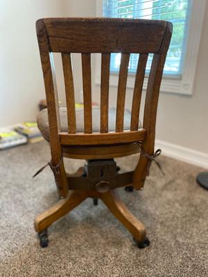 ANTIQUE DESK CHAIR, OTT-LITE AND NEAT LITTLE HOMEMADE SPOOL TABLE