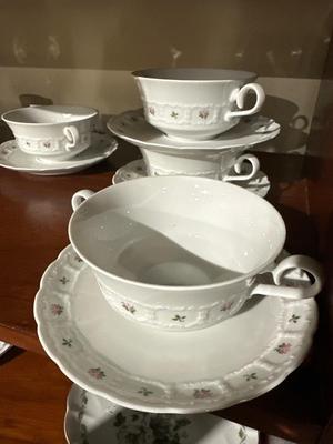 Franconia pirouette cream soup bowls