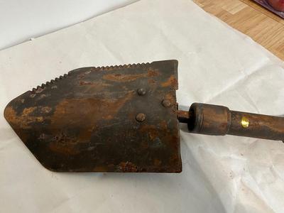 Trenching Tool, dig your own Fox hole.