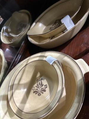 29 pieces pfaltzgraff village dishwater