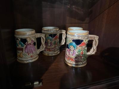 4 mugs