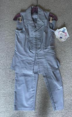 Brand New Scarlett Clothing Women's light grey 2 piece set in size 9/10