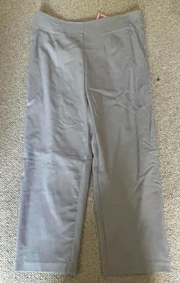 Brand New Scarlett Clothing Women's light grey 2 piece set in size 9/10