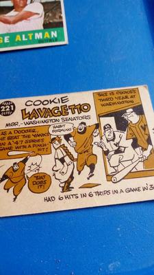LOT 132 - 7 OLD BASEBALL CARDS