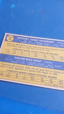 LOT 134 - NINE BASEBALL CARDS FROM THE 60'S