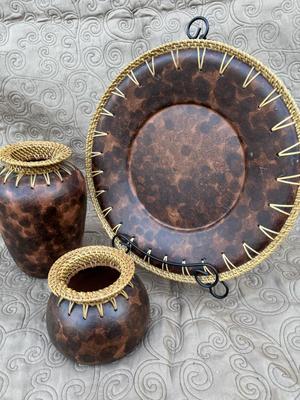 Interior Decor 3Piece Set With Plate Stand