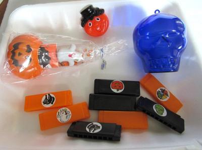Plastic Trick or Treat Toys and Skull Head Candy Container