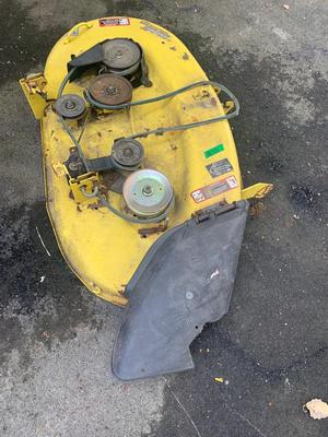 John Deere Lawn Tractor