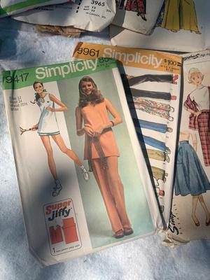 Large Lot of Vintage Sewing Patterns