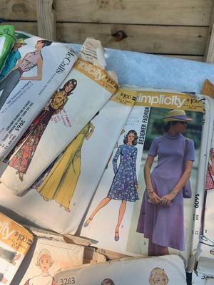 Large Lot of Vintage Sewing Patterns
