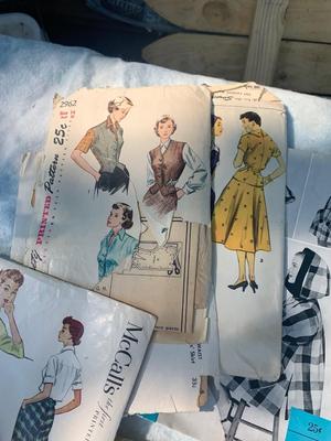 Large Lot of Vintage Sewing Patterns