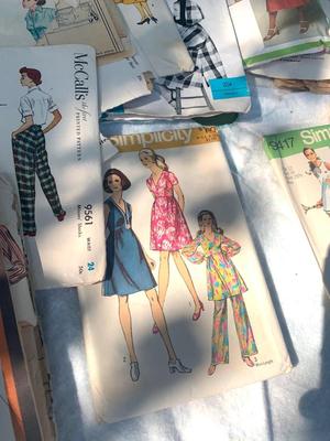 Large Lot of Vintage Sewing Patterns