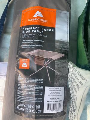 Camping Lot - 2 Chairs - Tent - Collapsing Side Table