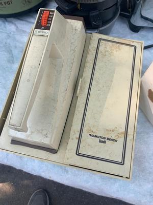 Kitchen / Household Appliances Lot Crock Pot Toaster Iron Deep Fat Fryer