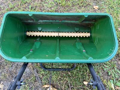 Scotts Accugreen 3000 Spreader