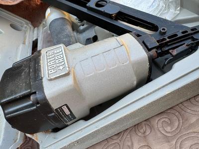 Porter Cable 15 GA. Finish Nailer & Safety Glasses