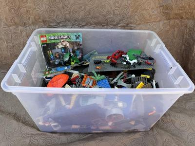 LEGOs - Huge 66 Quart - Minecraft / Mixed