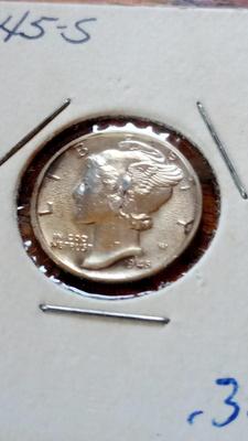 LOT 138 - 1945-S MERCURY DIME