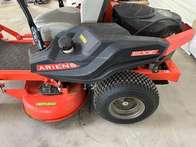 LIGHTLY USED ARIENS EDGE 34 RIDING LAWN MOWER