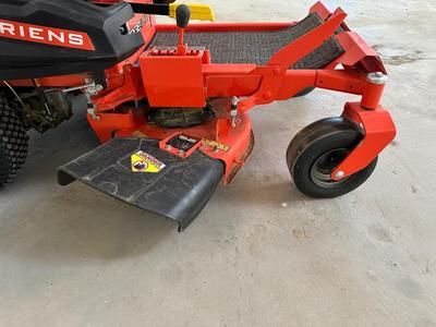 LIGHTLY USED ARIENS EDGE 34 RIDING LAWN MOWER