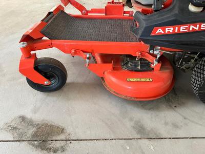 LIGHTLY USED ARIENS EDGE 34 RIDING LAWN MOWER