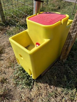 RITCHIE 100/150 LIVESTOCK WATER FOUNTAIN