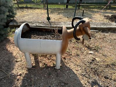 STEEL STEER FLOWER POT