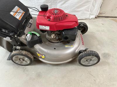 HONDA 3 IN 1 TWIN BLADE LAWN MOWER W/SMART DRIVE